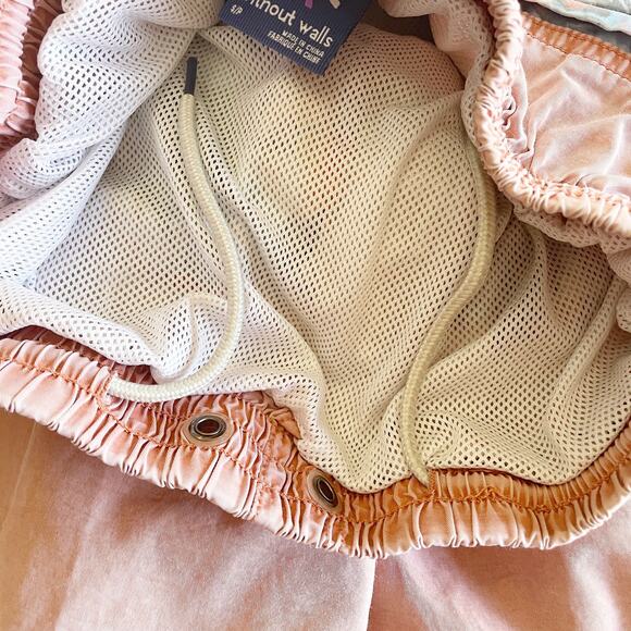 WITHOUT WALLS Men's Floral Swim Trunks - Size Small - Picture 7 of 11